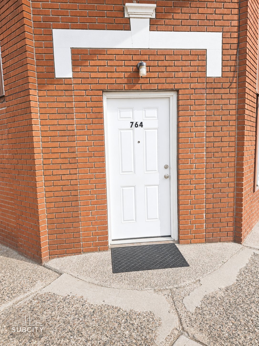 Building Photo - 275 Vreeland Ave