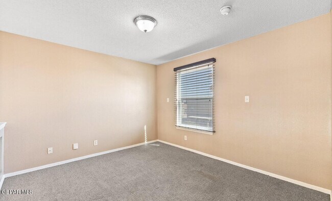 Building Photo - 12482 Paseo Rojo Dr