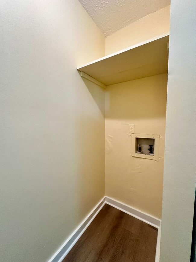 Building Photo - Charming 2bedroom in Nashville