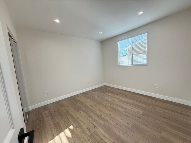 Building Photo - Brand new home 3/2 in prime Sylmar area