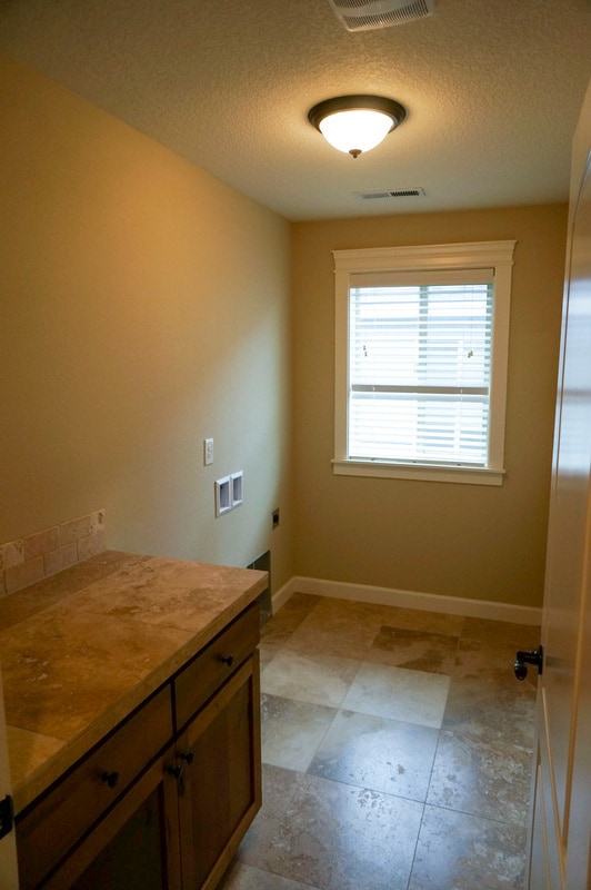 Building Photo - 7421 NE 58th Way