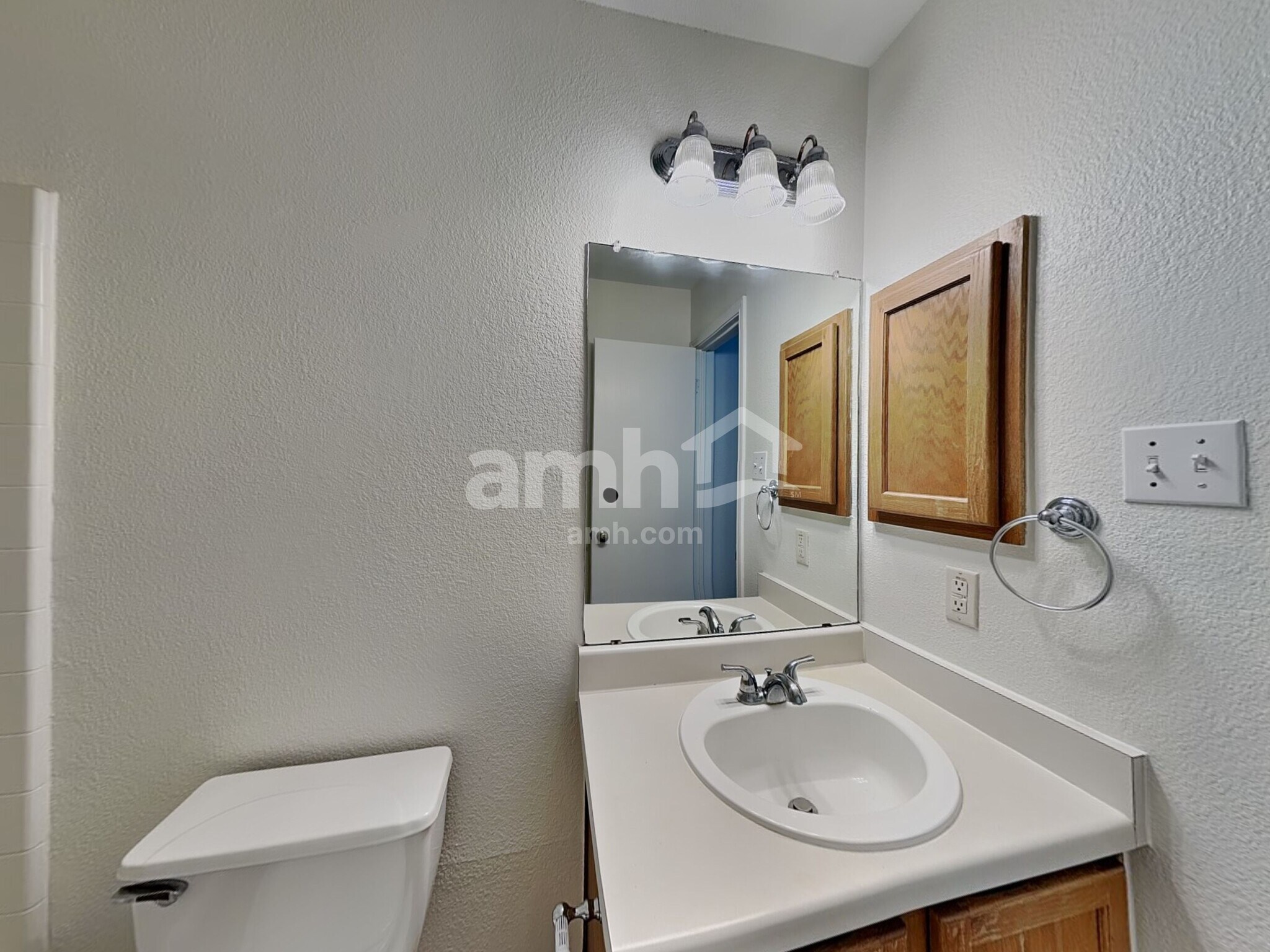 Building Photo - 602 Jessica Pl