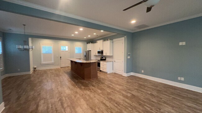 Building Photo - 600 Waterbridge Boulevard
