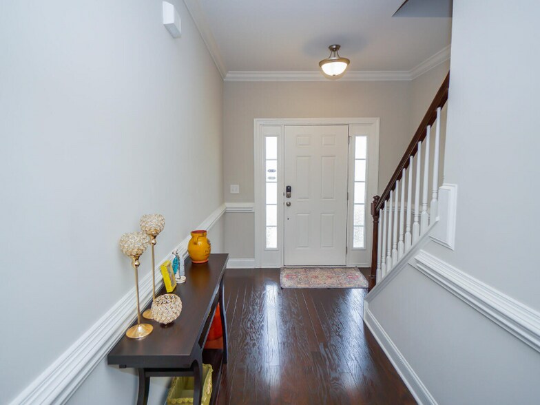Building Photo - 1121 Tulip Poplar Rd