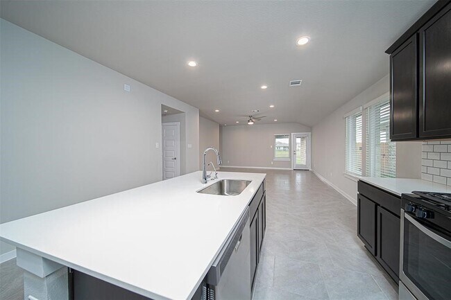 Building Photo - 7411 Victoria Brook Trace