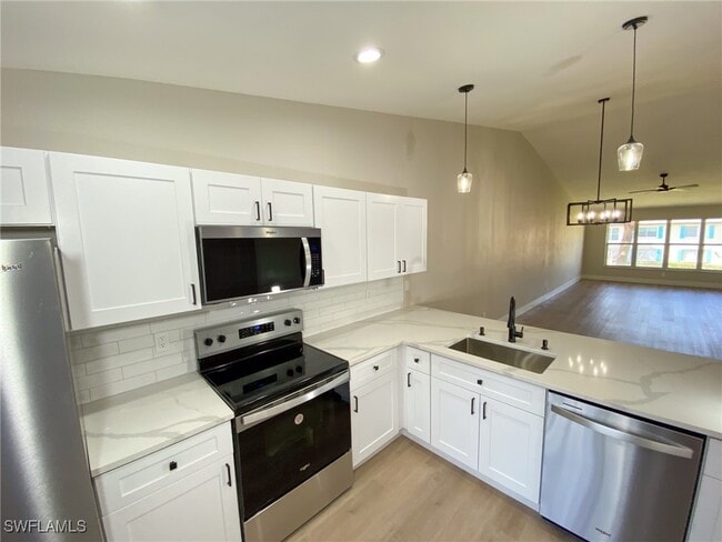 Building Photo - 4180 Looking Glass Ln