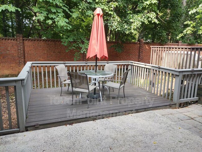 Building Photo - 3043 Uxbridge Woods Ct