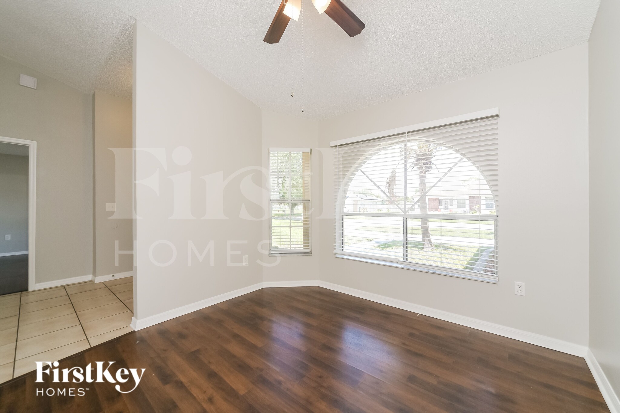 Building Photo - 839 Mendoza Dr