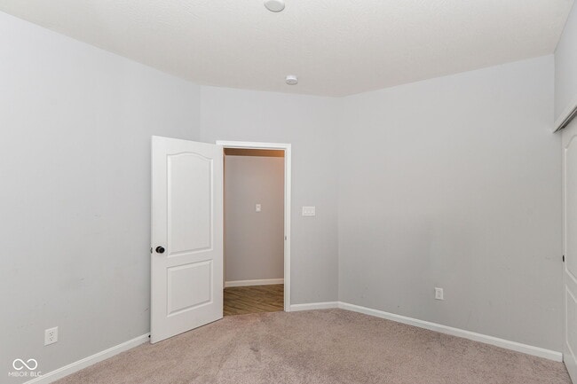 Building Photo - 9924 Mosaic Blue Wy