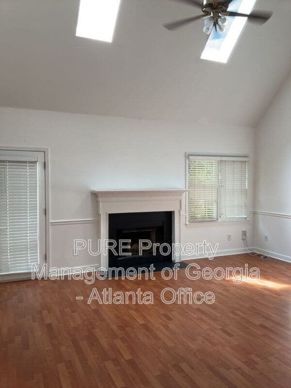 Building Photo - 909 Michael Lee Way
