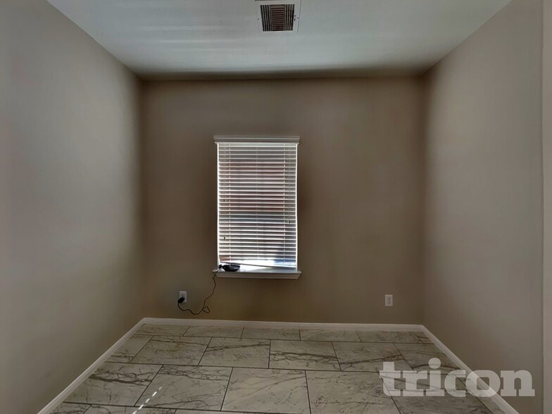 Building Photo - 11114 Kingsnorth Dr