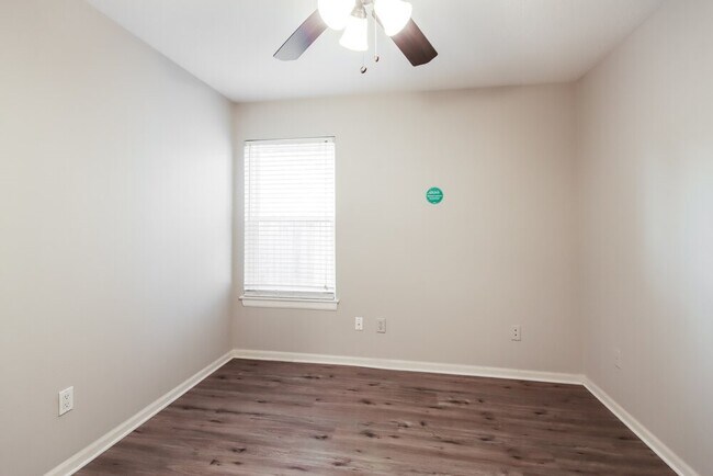 Building Photo - 5014 Otter Peak Dr