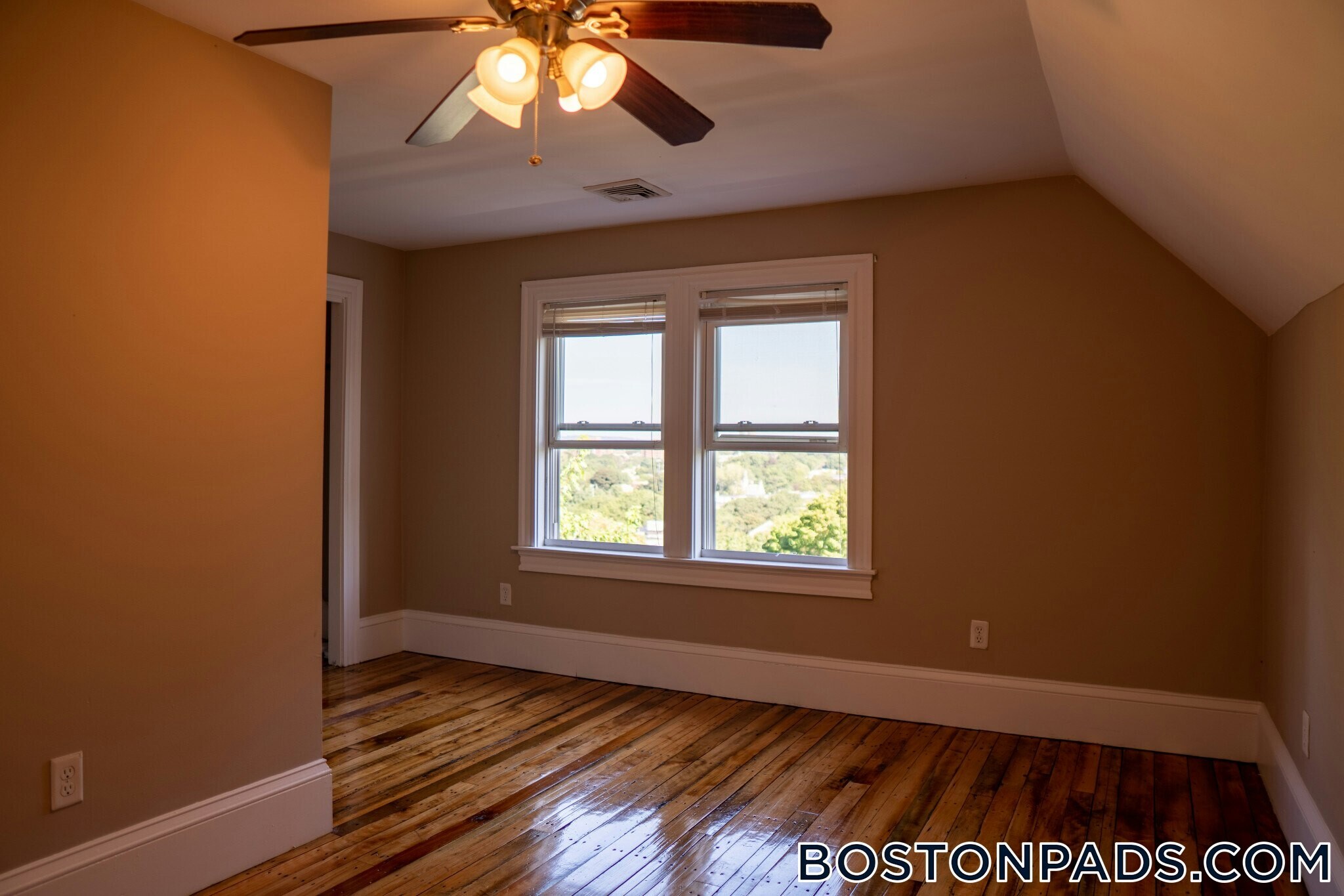 Building Photo - 1 Parker Hill Terrace