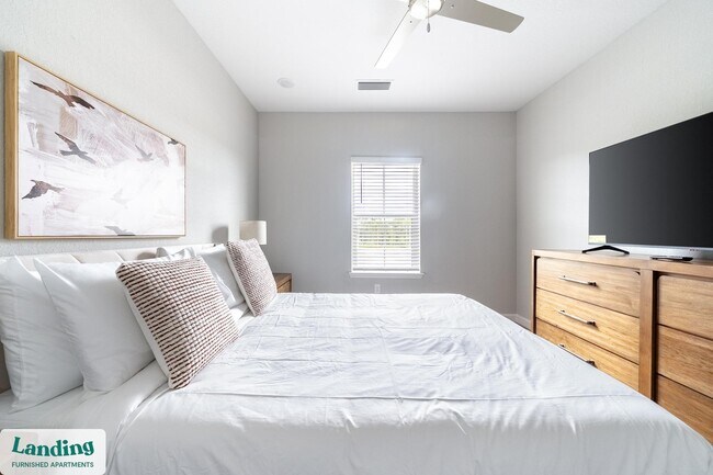 Building Photo - 84 San Filippo Dr SE