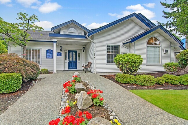 Building Photo - Island Park