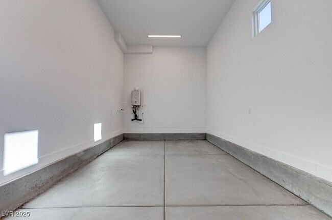 Building Photo - 4778 Outlook Peak St