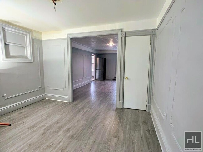 Building Photo - 162 Decatur St