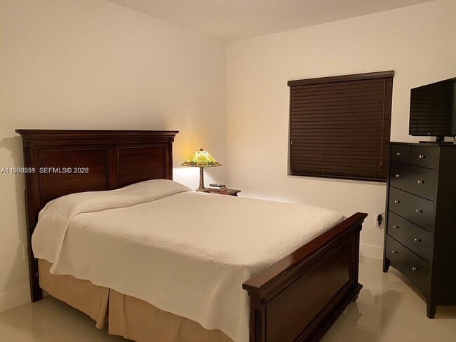 Building Photo - 7262 NW 113th Pl