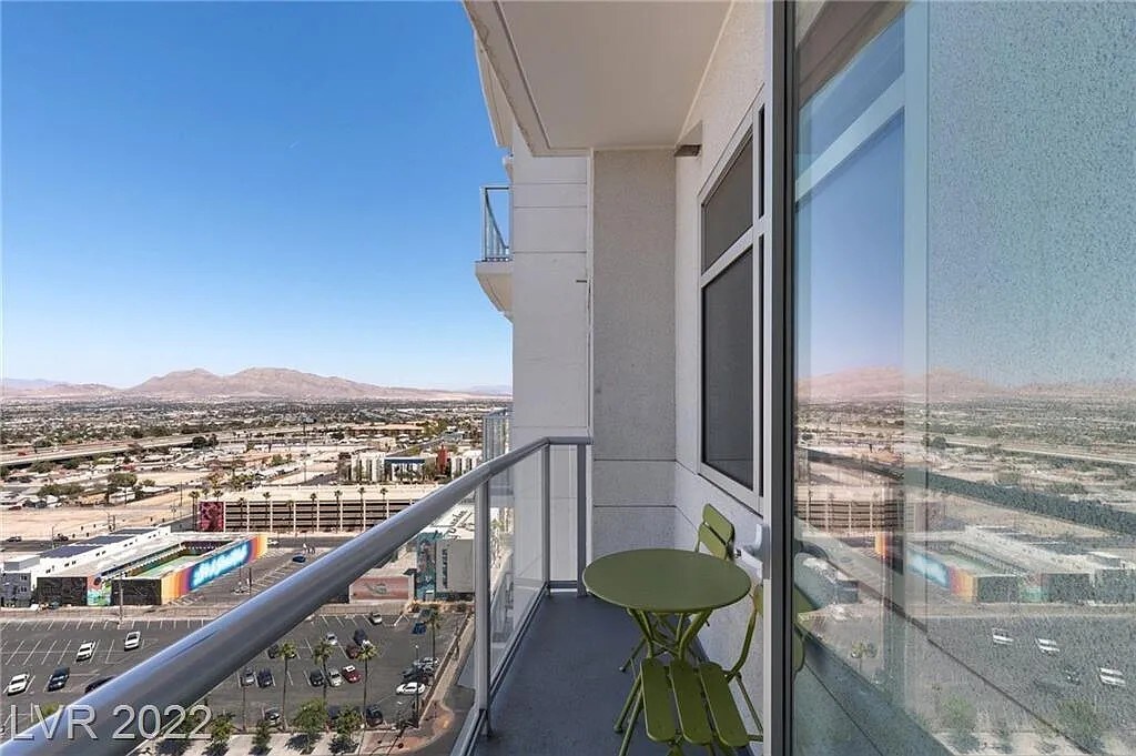 Building Photo - 150 Las Vegas Blvd N