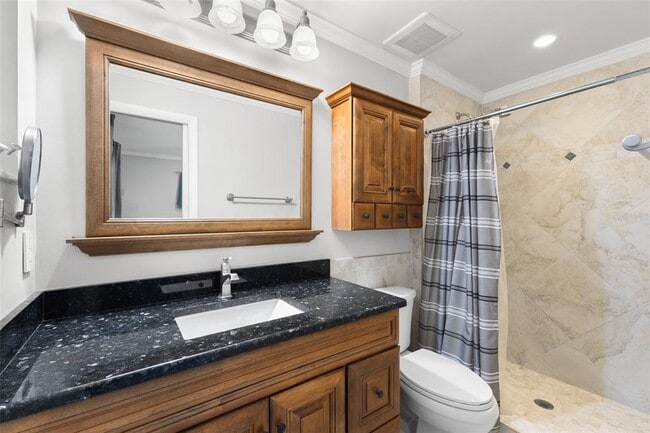 Building Photo - 3059 Hickory Dr