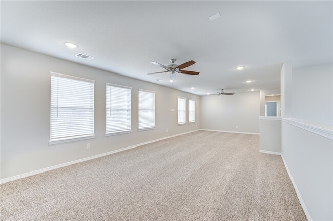 Building Photo - 821 Laguna Grn Ln