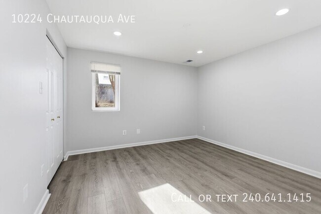 Building Photo - 10224 Chautauqua Ave