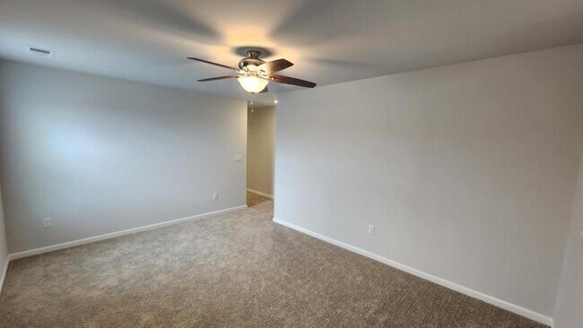 Building Photo - 1055 Sentinel Ct