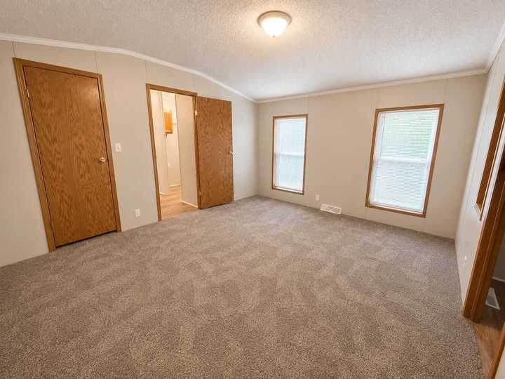 Building Photo - 3676 Willow Ct