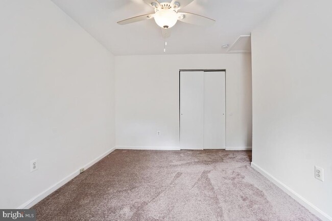 Building Photo - 3908 Ferrara Dr