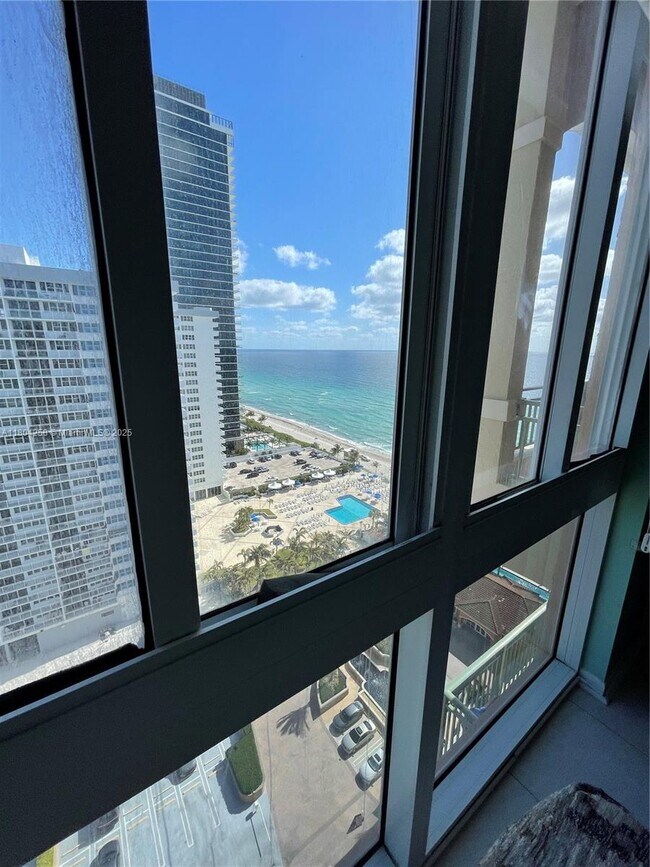 Building Photo - 2080 S Ocean Dr