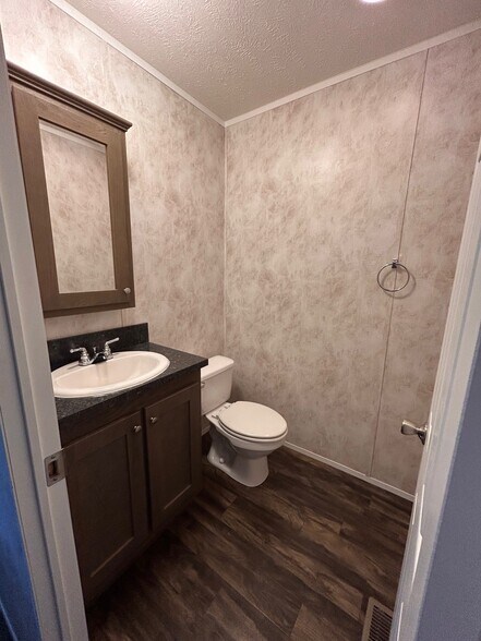Building Photo - 7 Deer Run Pky