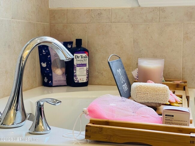 Building Photo - 15792 Bainebridge Dr