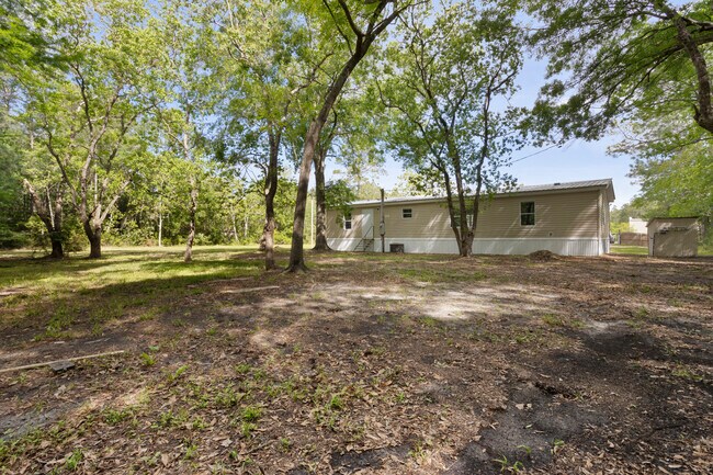 Building Photo - 11612 Independence Rd