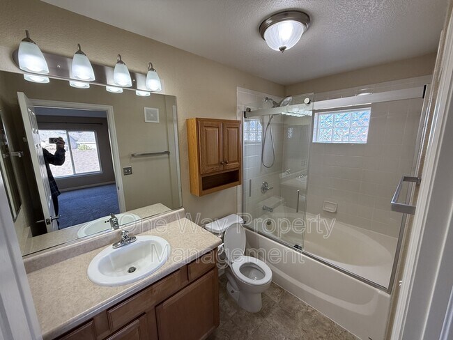 Building Photo - 5551 W 29th St