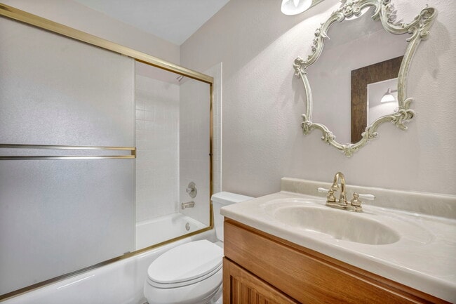 Building Photo - 30 El Caballo Trail