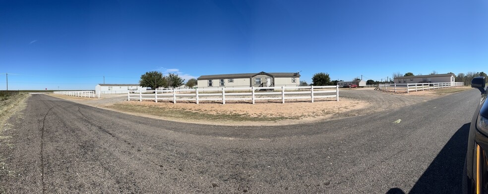 Primary Photo - 17148 N Sunflower Ave