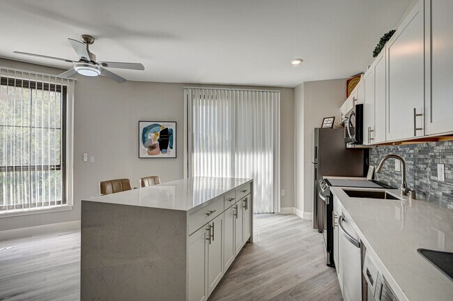 Building Photo - 1 Bedroom Furnished Condo in Lake Las Vegas