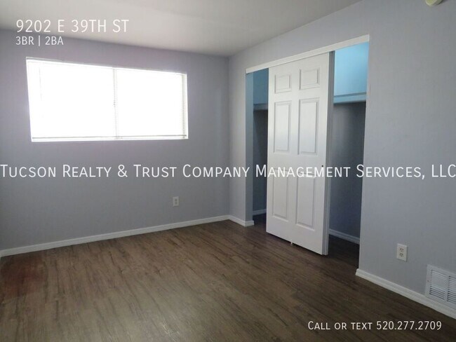 Building Photo - 9202 E 39th St