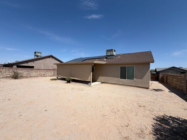 Building Photo - NICE 3 BED BATH WITH SOLAR!