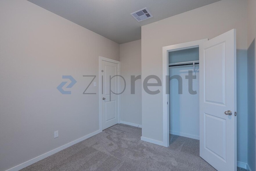 Building Photo - 13323 Prado Rdg Ln