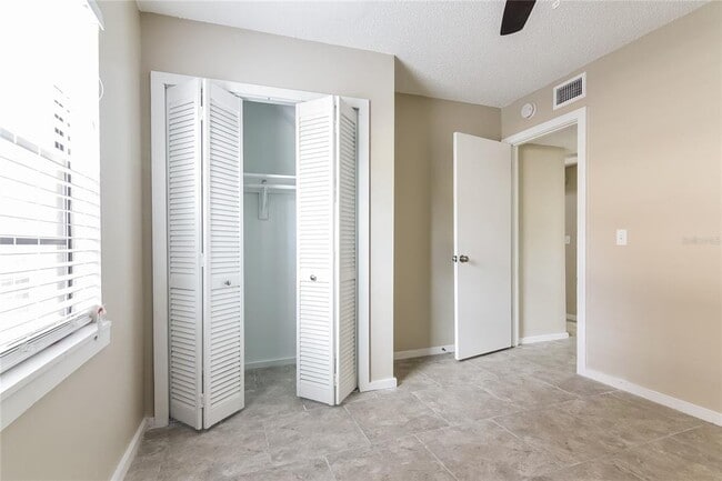 Building Photo - 3211 Timberline Rd