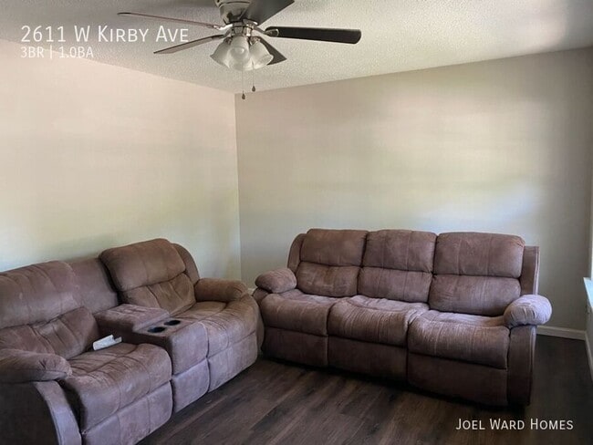 Building Photo - 2611 W Kirby Ave