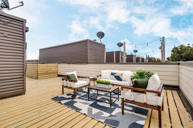 Building Photo - 4111 Newton Ave