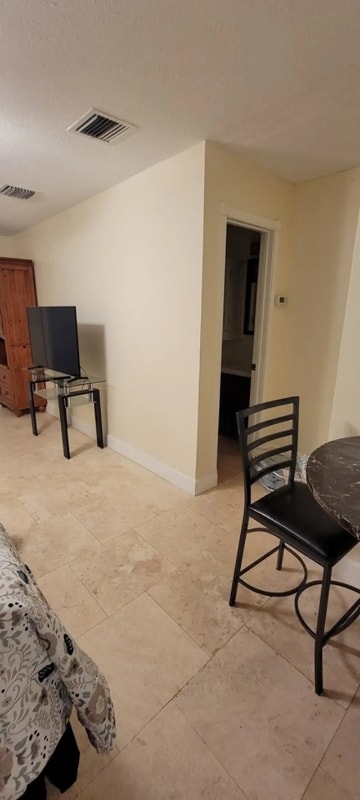 Building Photo - 20423 FL-7