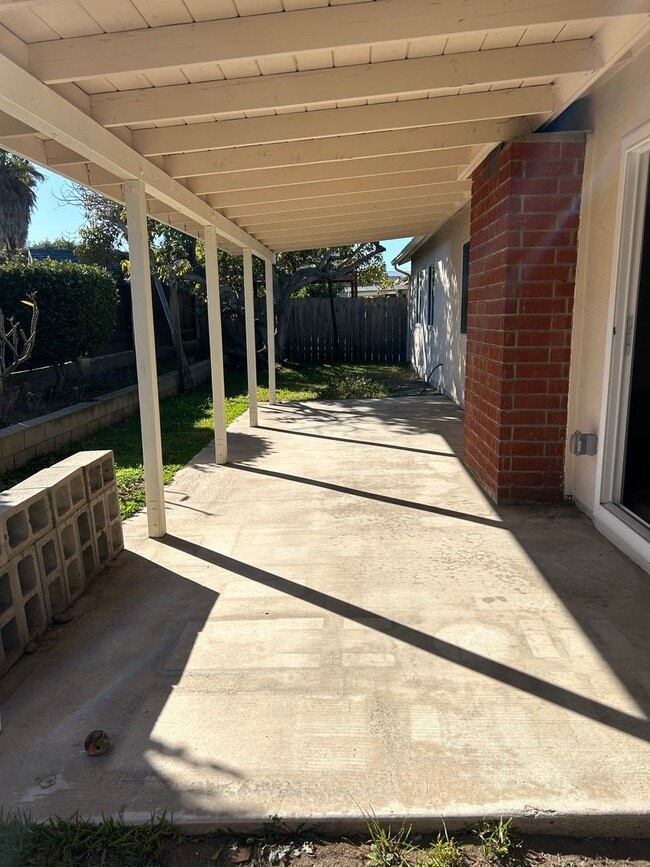 Building Photo - Beautiful Remodeled 3 bedroom 2 bath single family home Chula Vista! Ready for move in 1/17/2026!