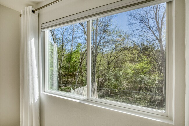 Building Photo - 5407 Spring Meadow Rd