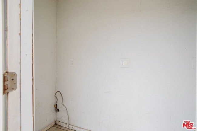 Building Photo - 5917 Bartmus St
