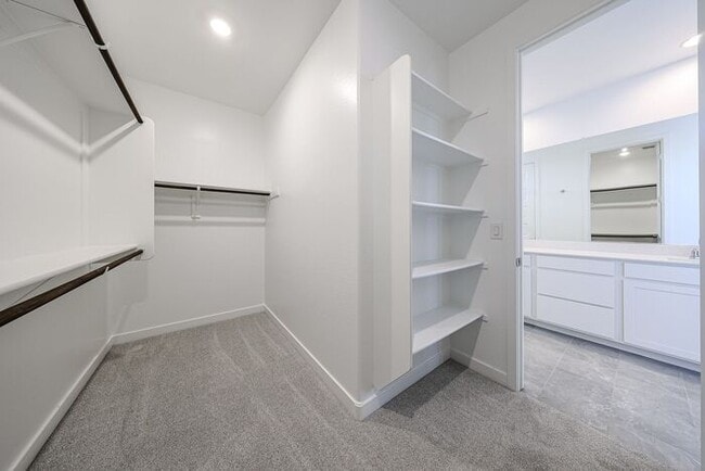 Building Photo - NEW 5 Bedroom 3 Bathroom Home Available fo...