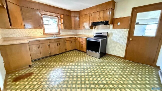 Building Photo - 6167 Wall Triana Hwy