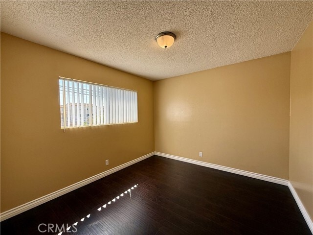 Building Photo - 901 N Dalton Ave